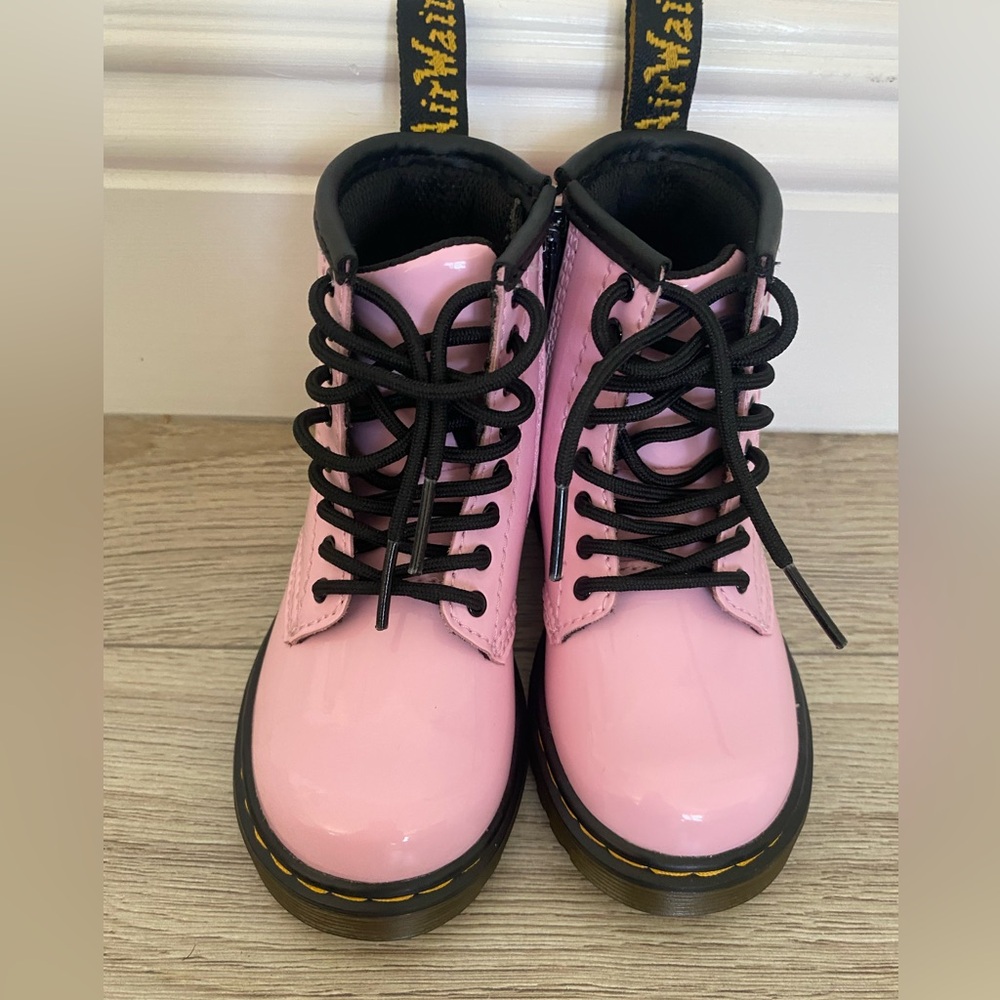 New Toddler Girl Boots - Dr Martens 1460